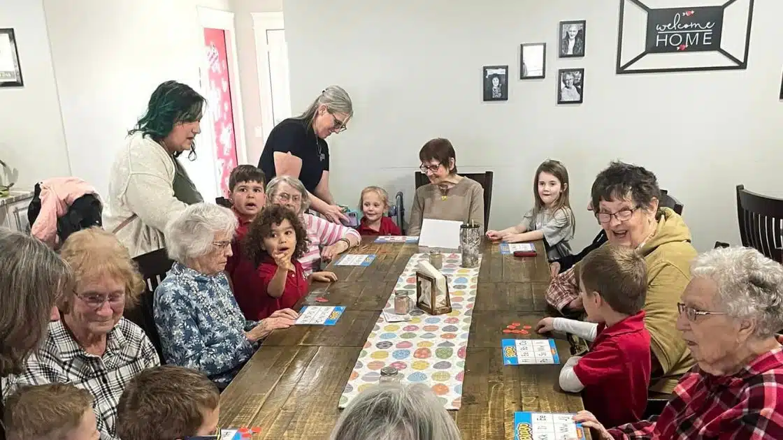 Engaging activities in the assisted living facility